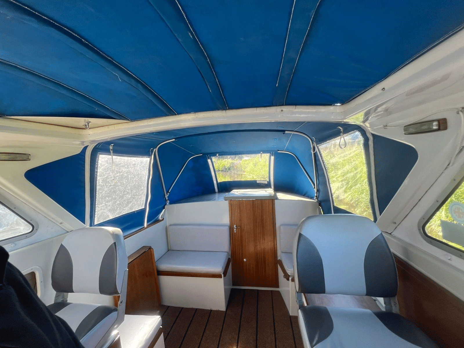 Saga 27 AC