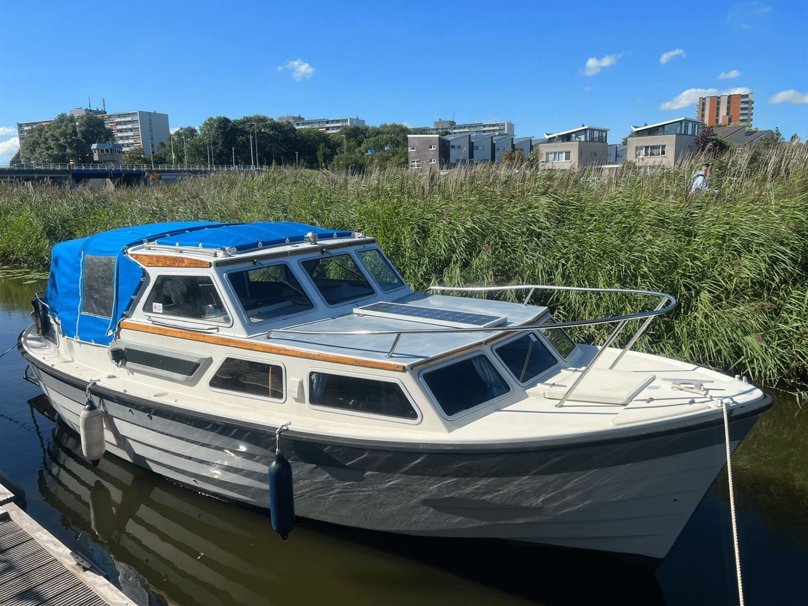 Saga 27 AC