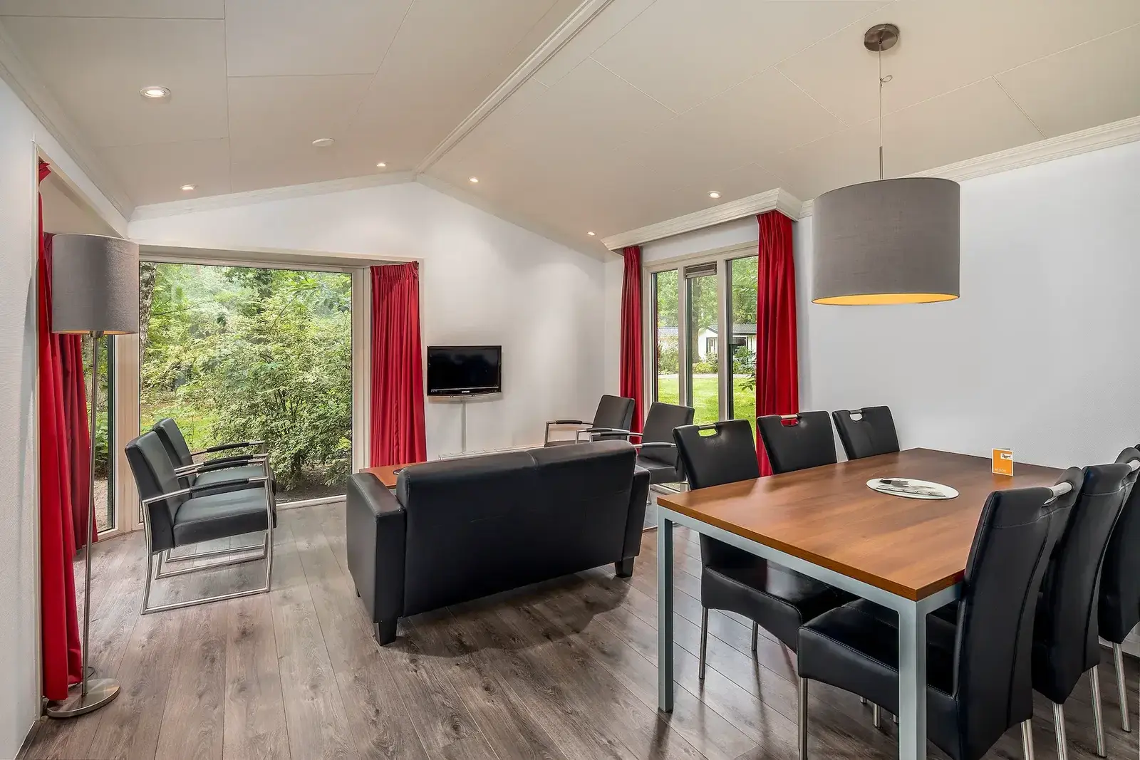 Novallure Hofvliet Short Stay Apartments - Studio met buitenruimte - Achterzijde
