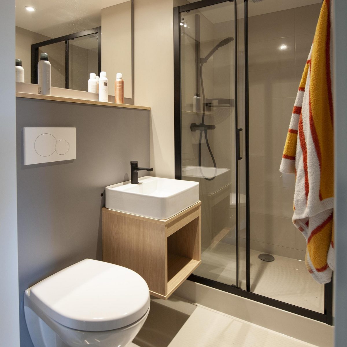 Nature Wellness Suite Hottub