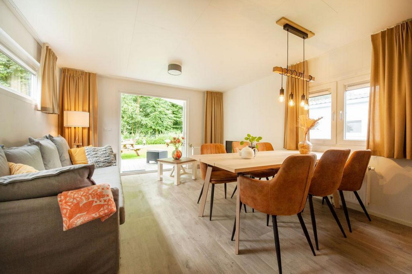 Verandachalet met hottub