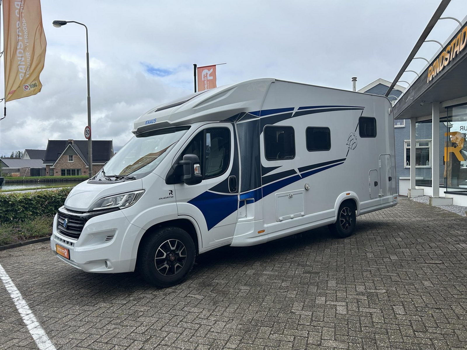RQH595 - Knaus Live Wave 650 MX