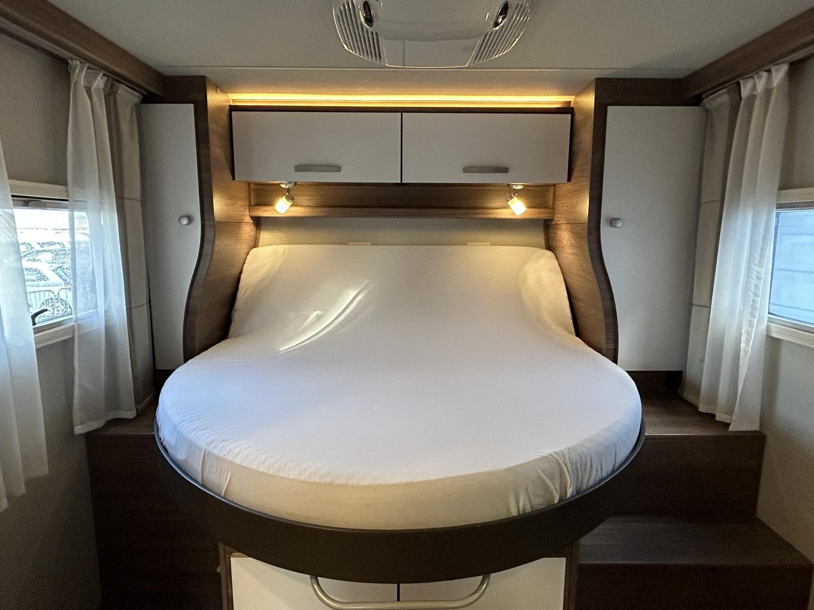 RQH595 - Knaus Live Wave 650 MX