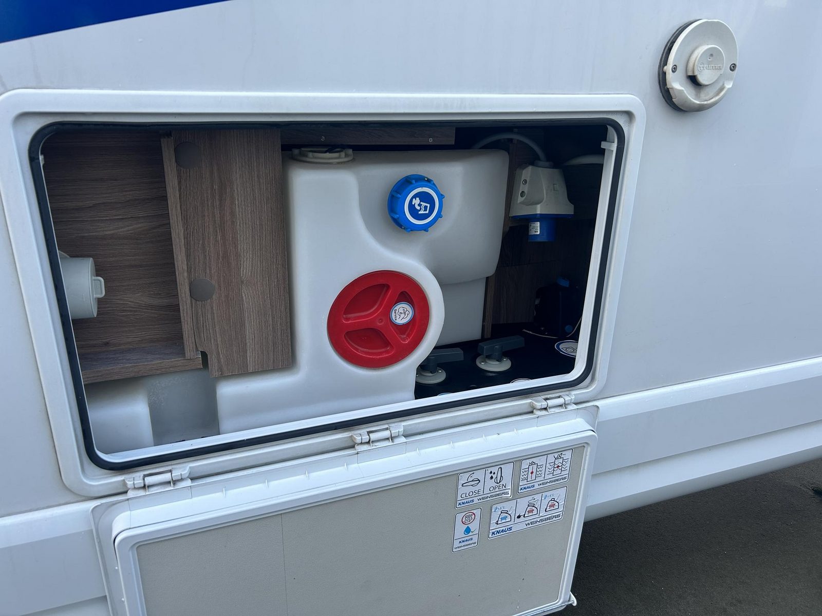RQH595 - Knaus Live Wave 650 MX