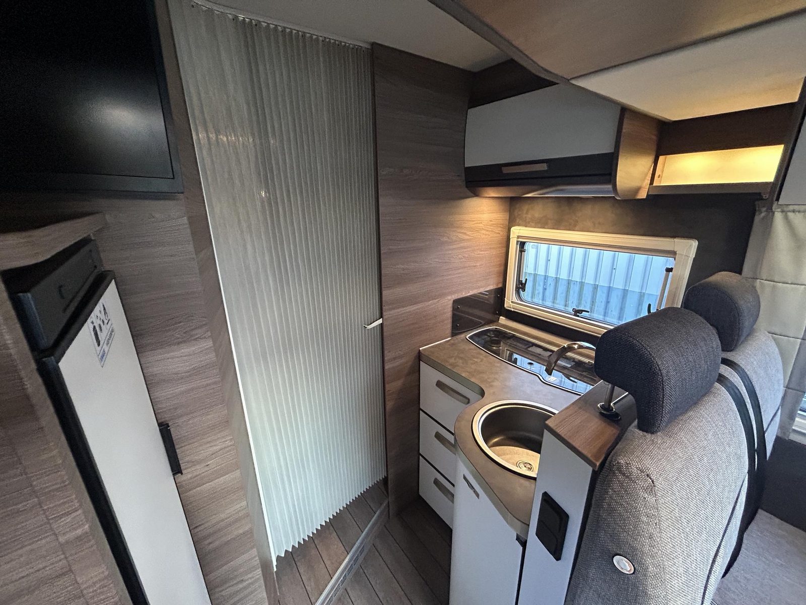RQH595 - Knaus Live Wave 650 MX