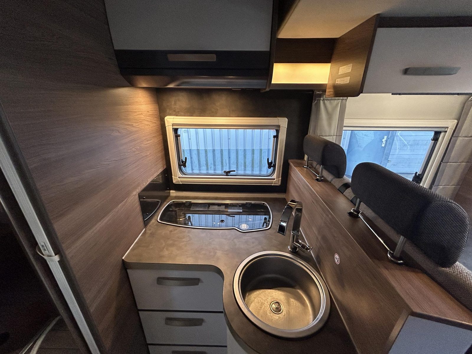 RQH595 - Knaus Live Wave 650 MX