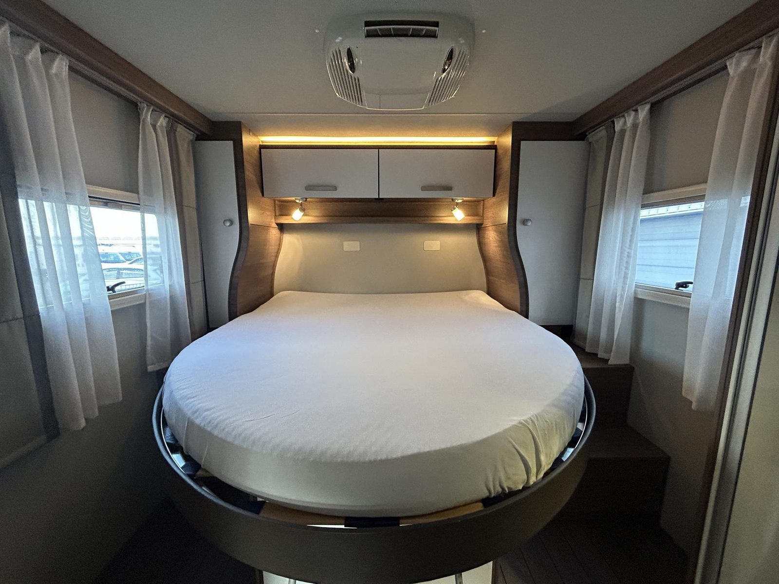 RQH595 - Knaus Live Wave 650 MX