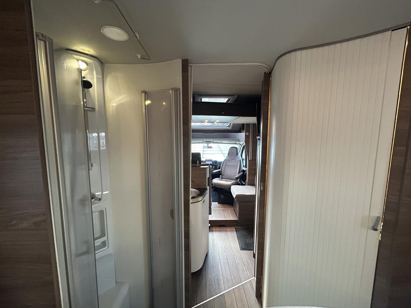 RQH595 - Knaus Live Wave 650 MX