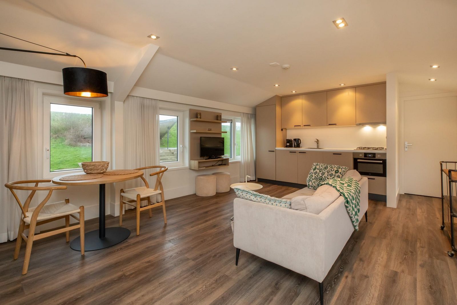 Stay in Zoutelande | Comfortable Apartment Langstraat 5B