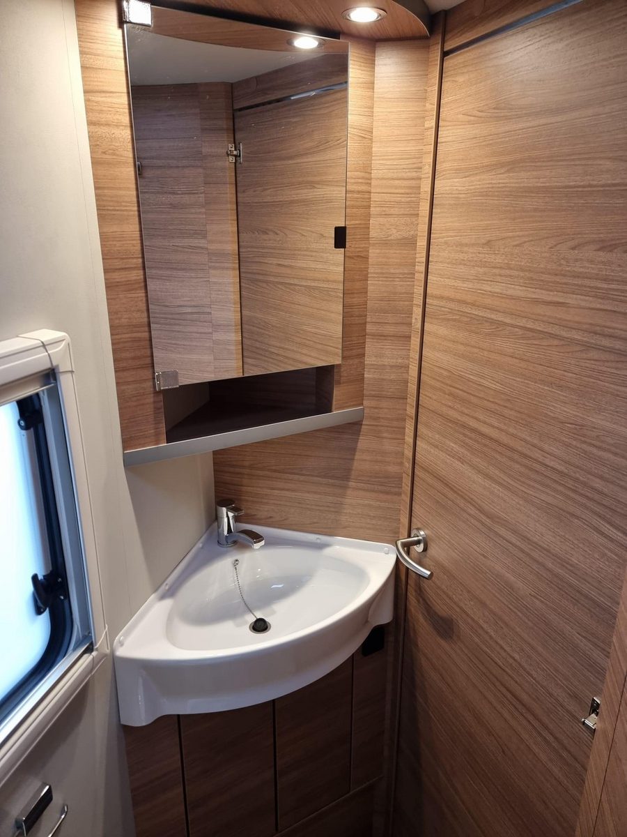 RIH715 - Weinsberg Cara Core 650 MF