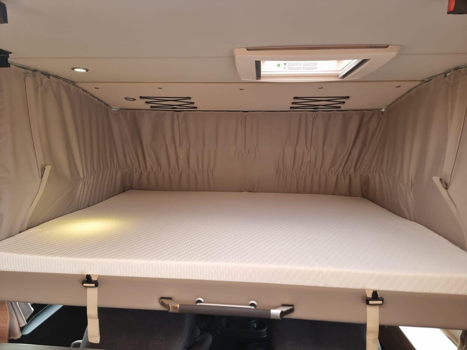 RIH715 - Weinsberg Cara Core 650 MF