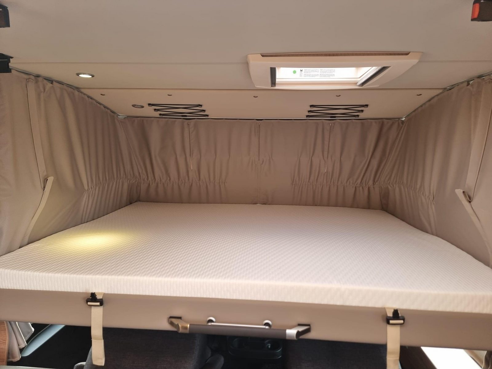 RIH715 - Weinsberg Cara Core 650 MF