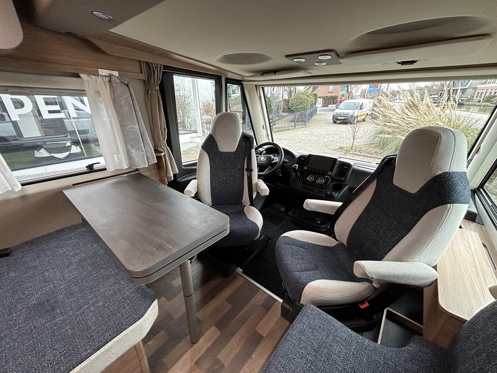 RIH618 - Weinsberg Cara Core 700 MEG