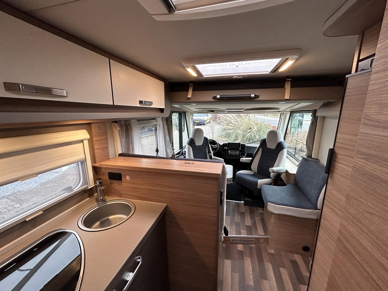 RIH618 - Weinsberg Cara Core 700 MEG