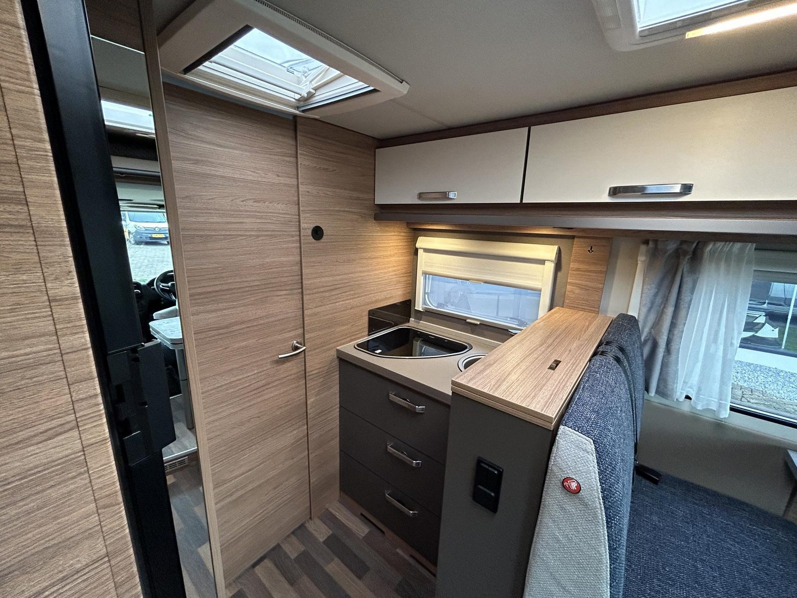 RIH618 - Weinsberg Cara Core 700 MEG