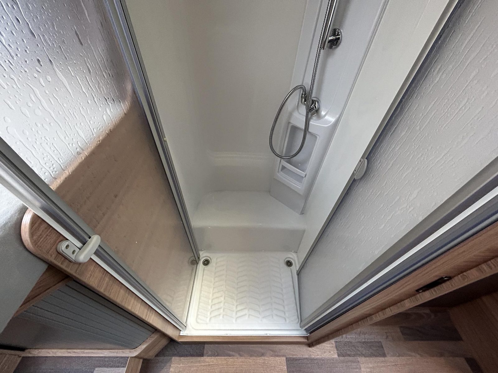 RIH618 - Weinsberg Cara Core 700 MEG