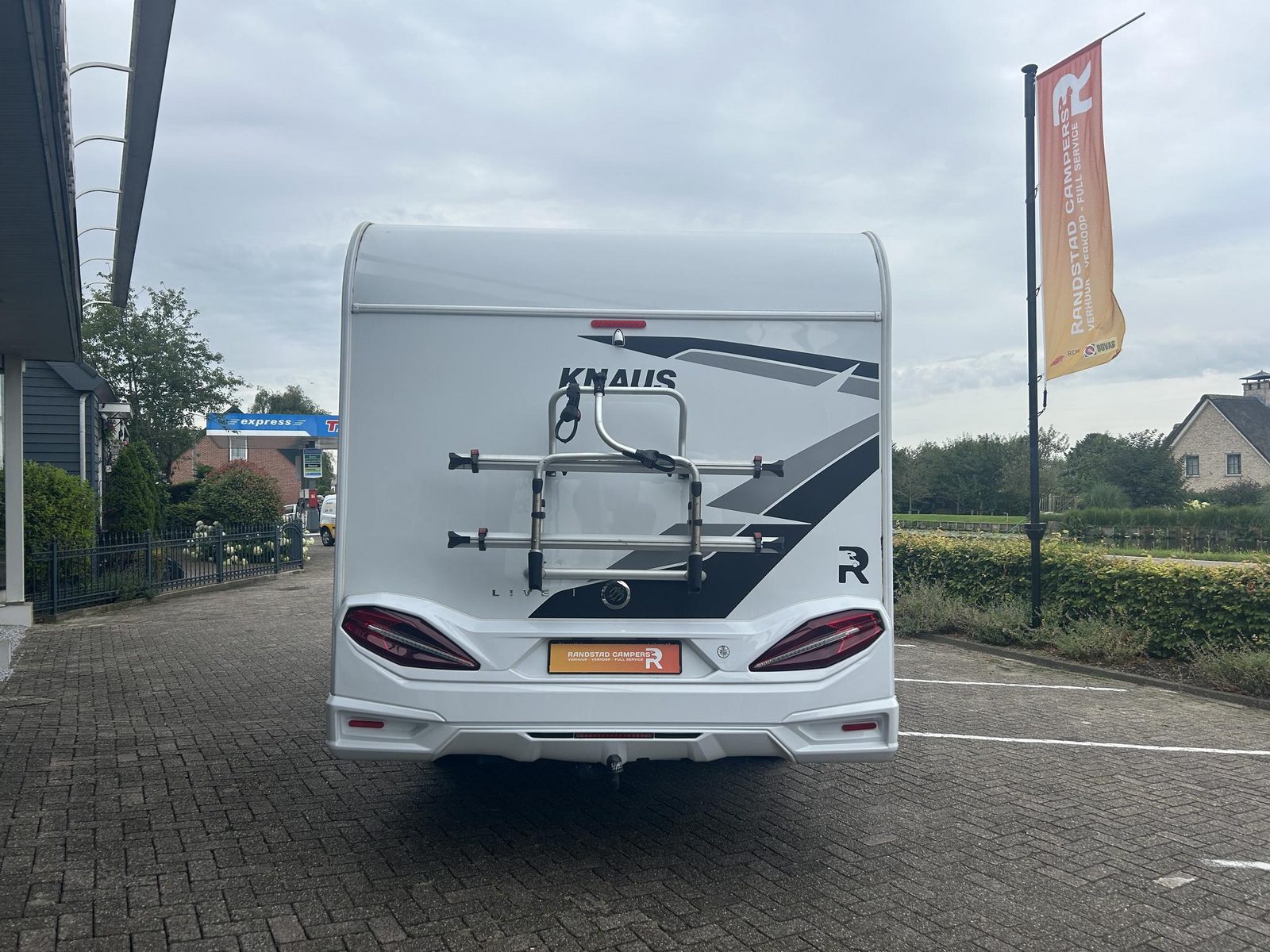 RIH346 - Knaus Live I 650 MEG