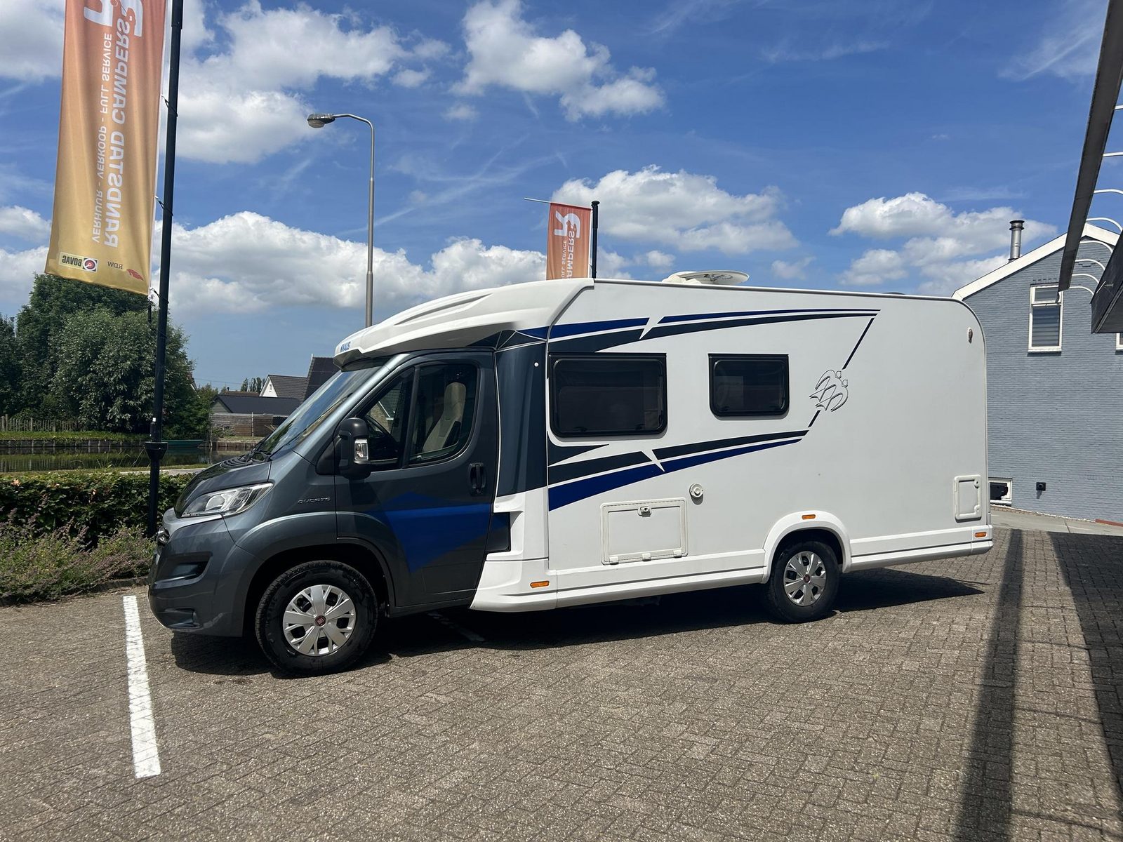 RF92 - Knaus Live TI 650 MF