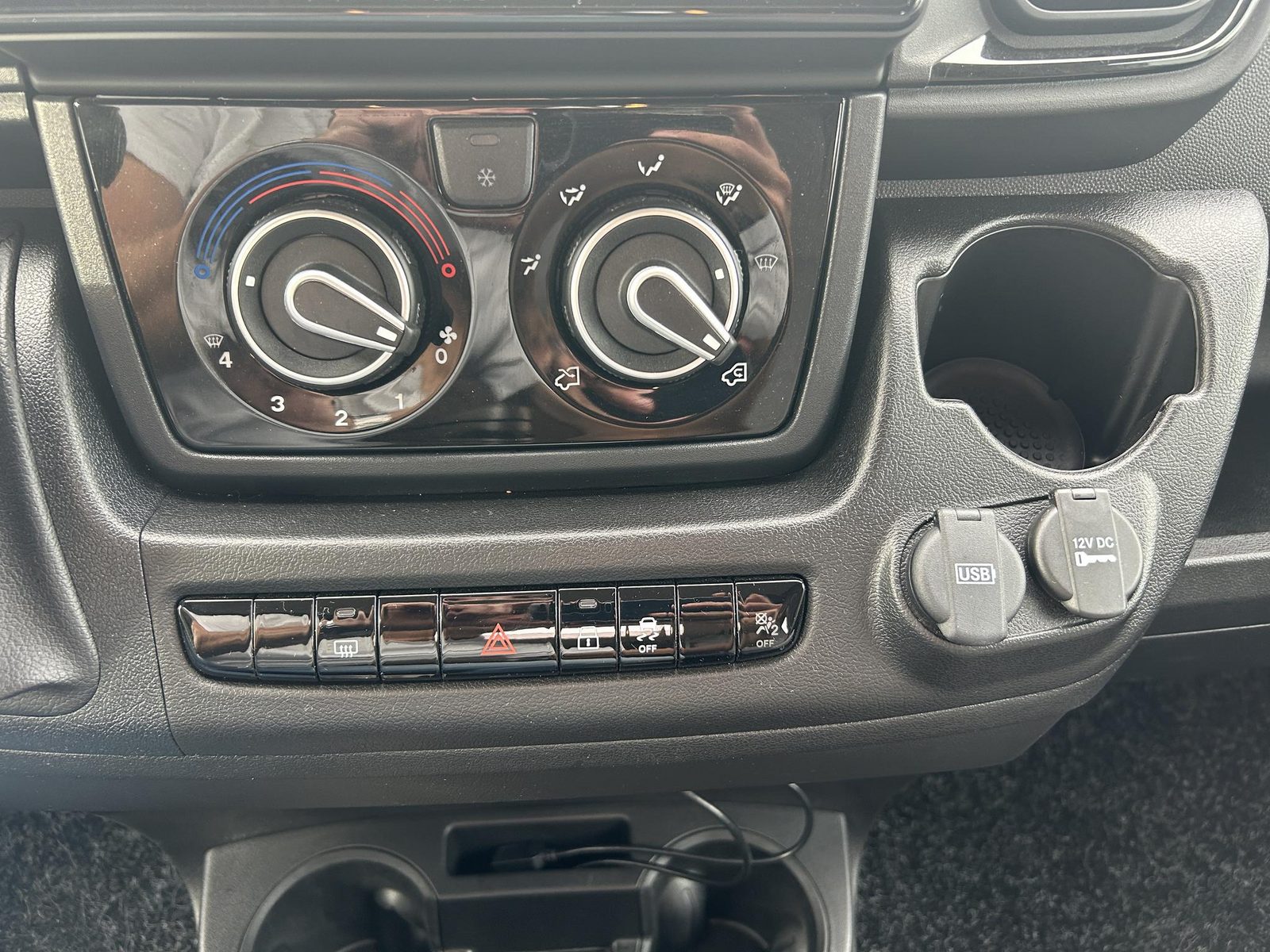 REL150 - Knaus Live TI 650 MEG