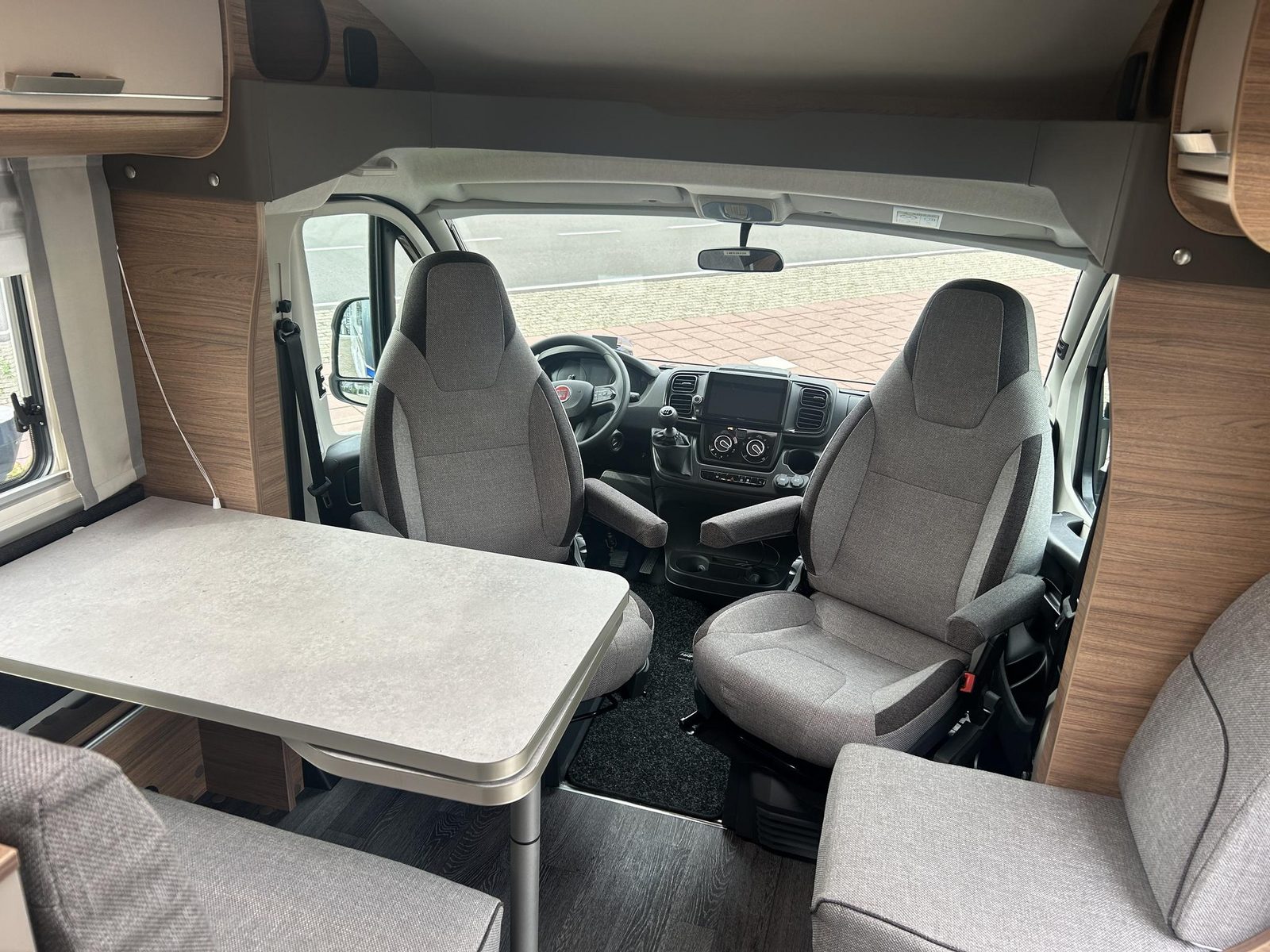 REL150 - Knaus Live TI 650 MEG
