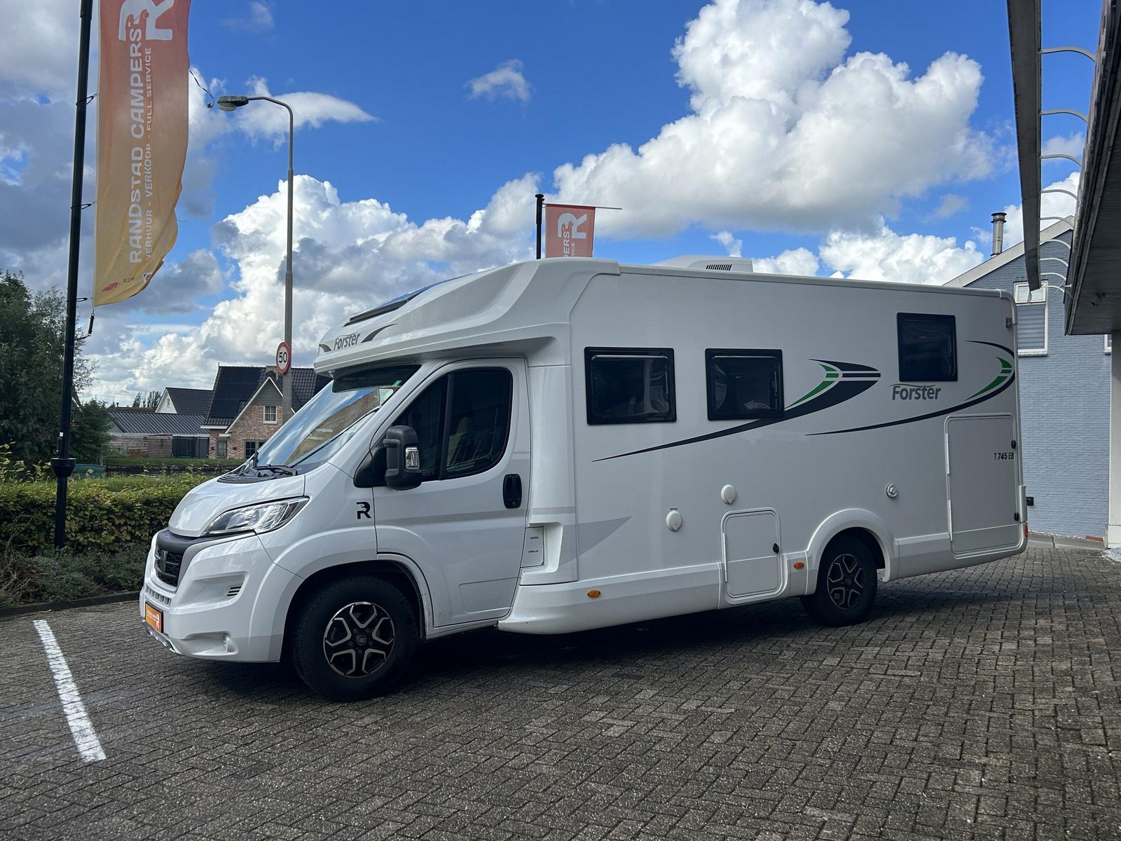 REH83 - Forster T745EB