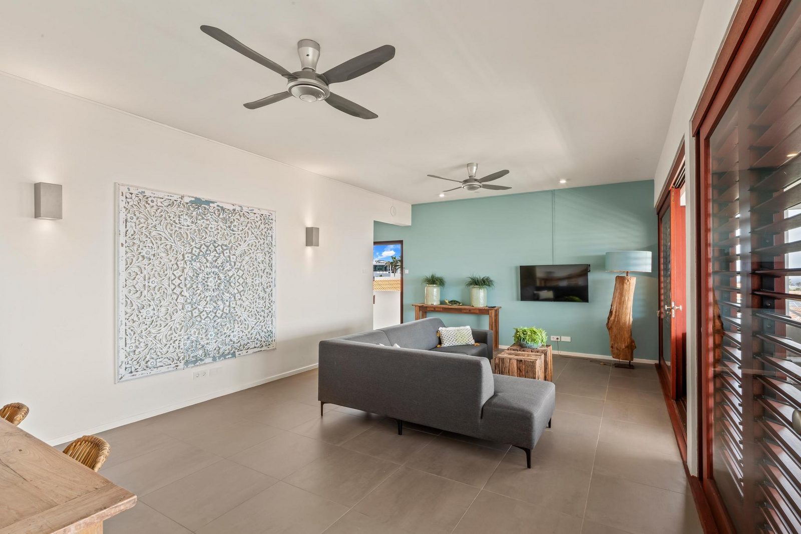 Ocean Pearl 4