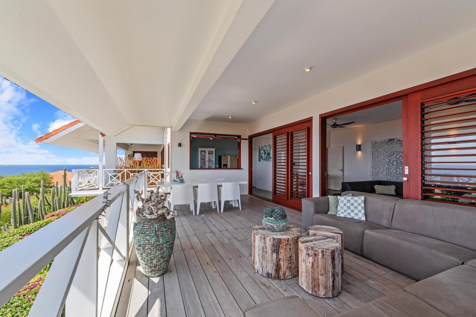 Ocean Pearl 4
