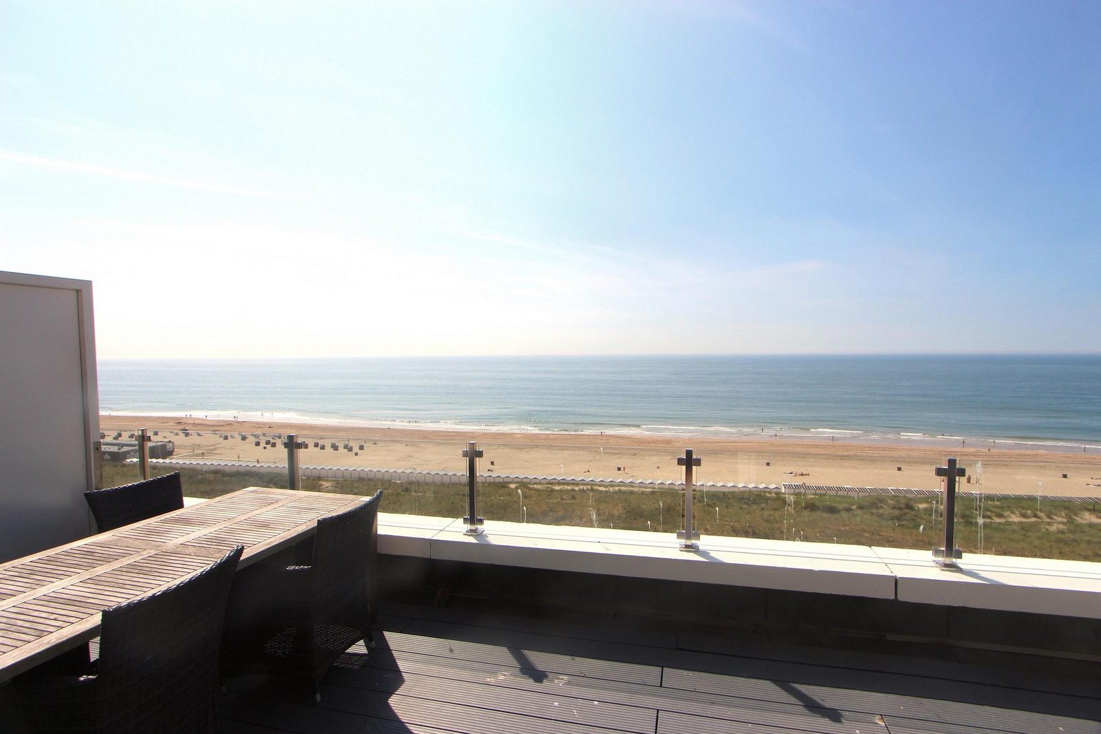 Penthouse Zeebries