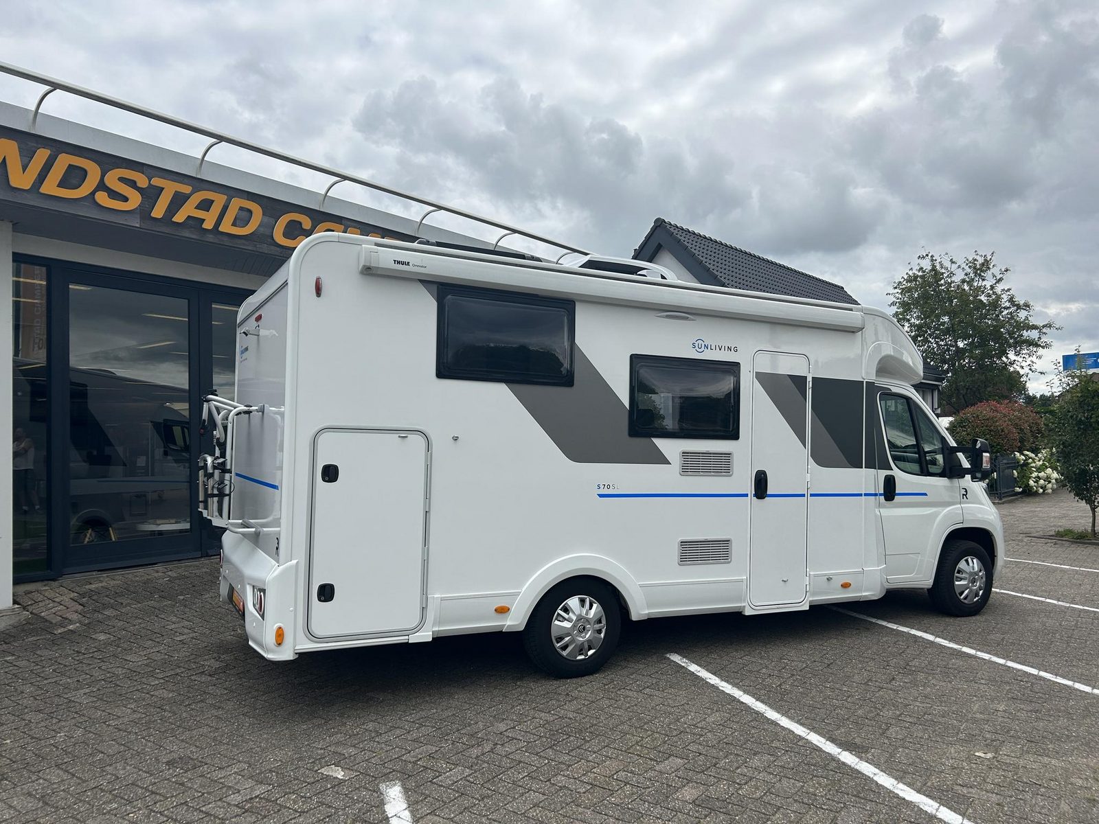 REH851 - Sun Living S70SL