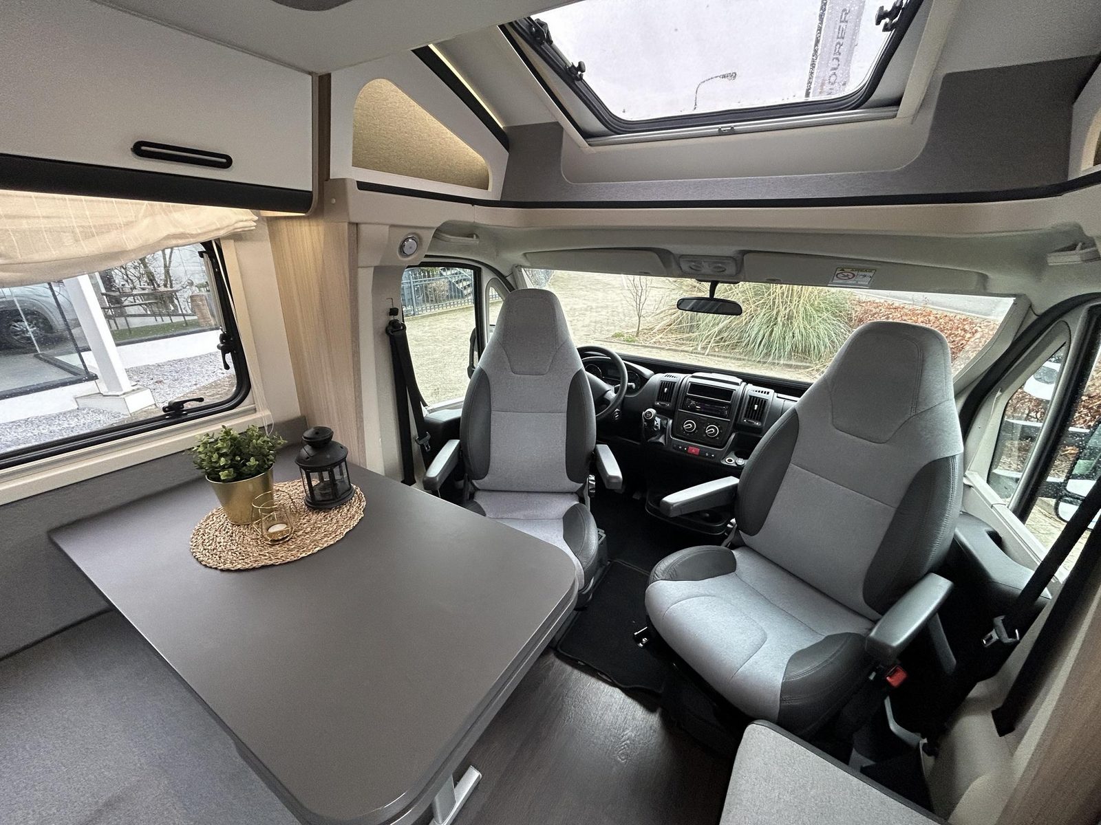 REH851 - Sun Living S70SL
