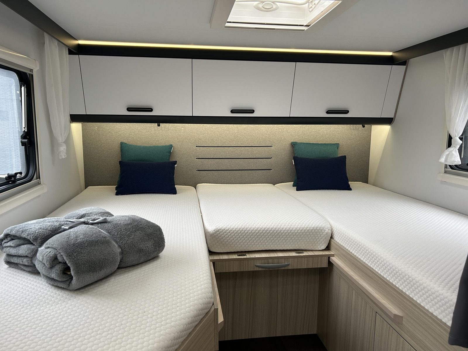 REH851 - Sun Living S70SL