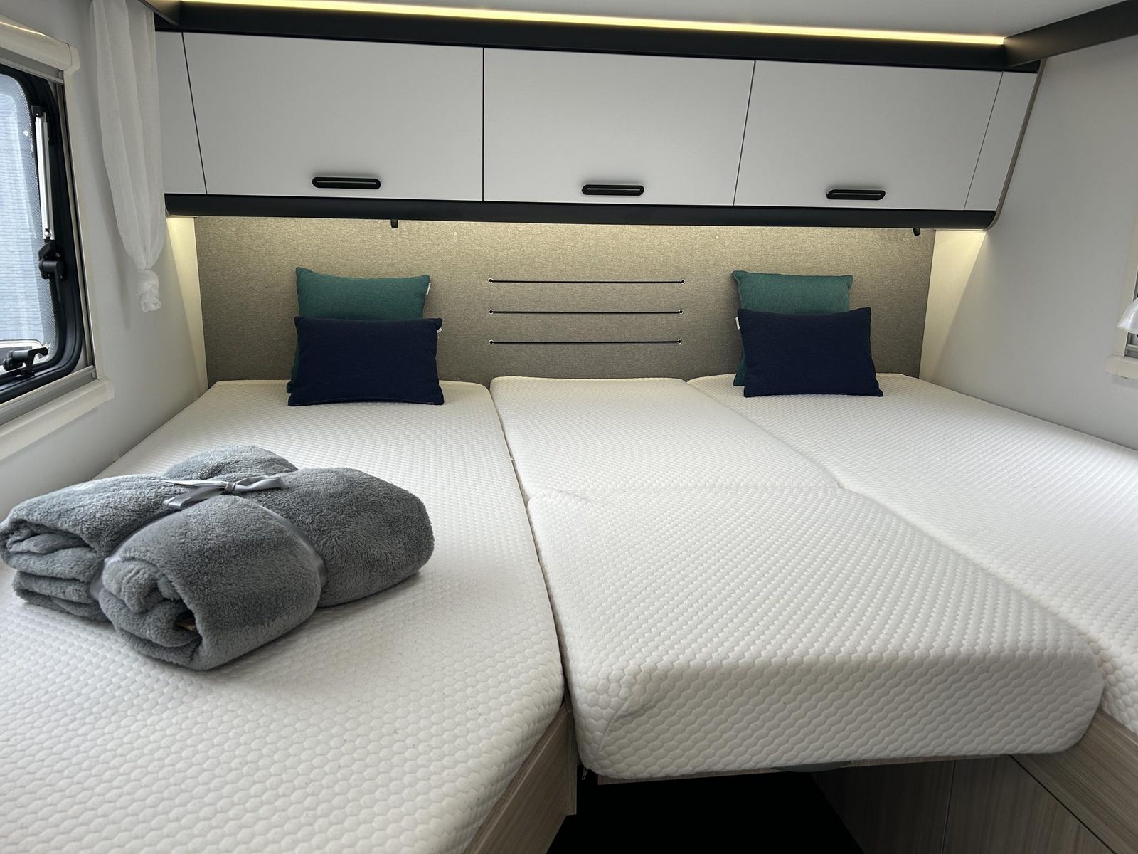 REH851 - Sun Living S70SL