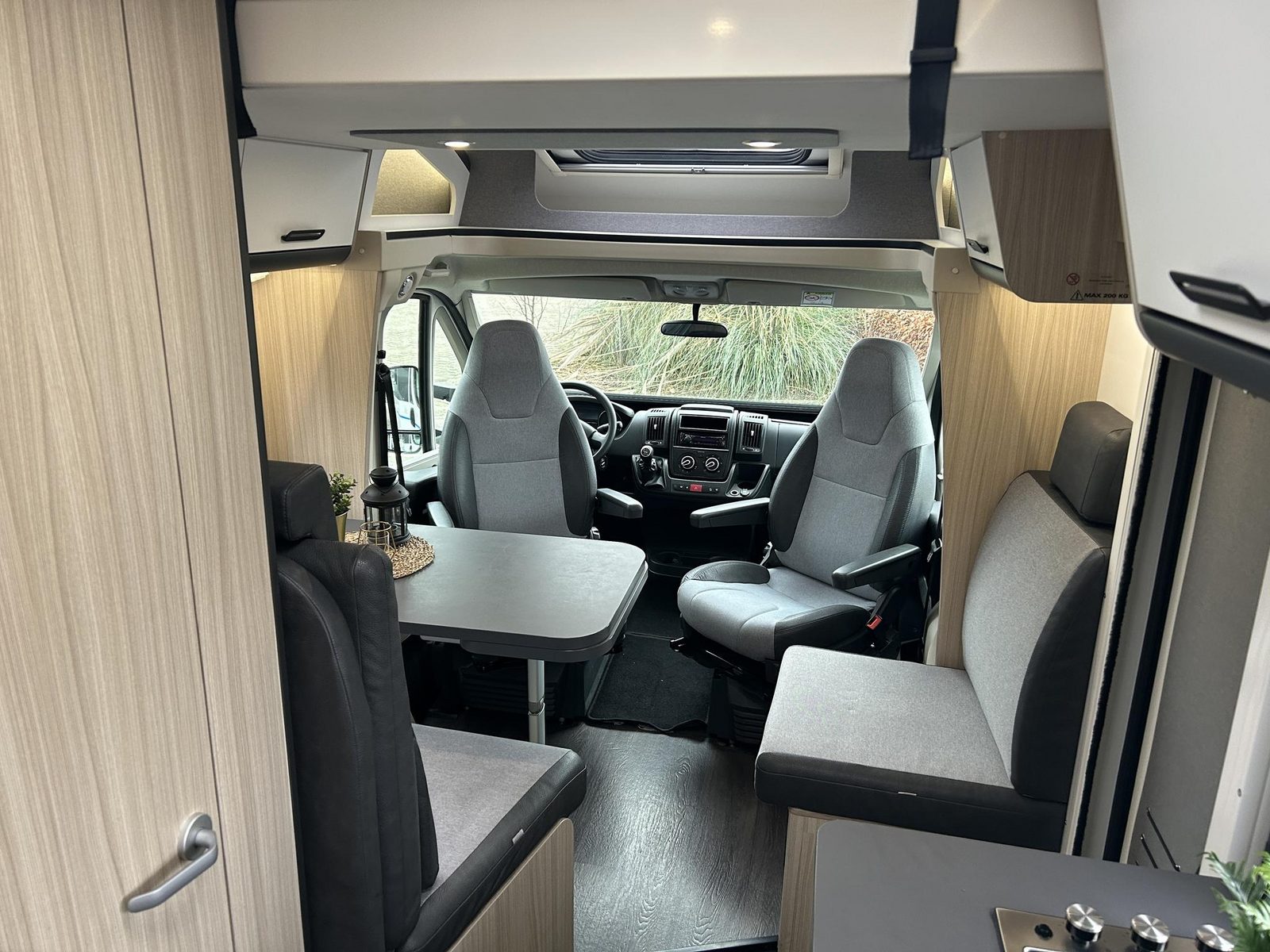 REH851 - Sun Living S70SL