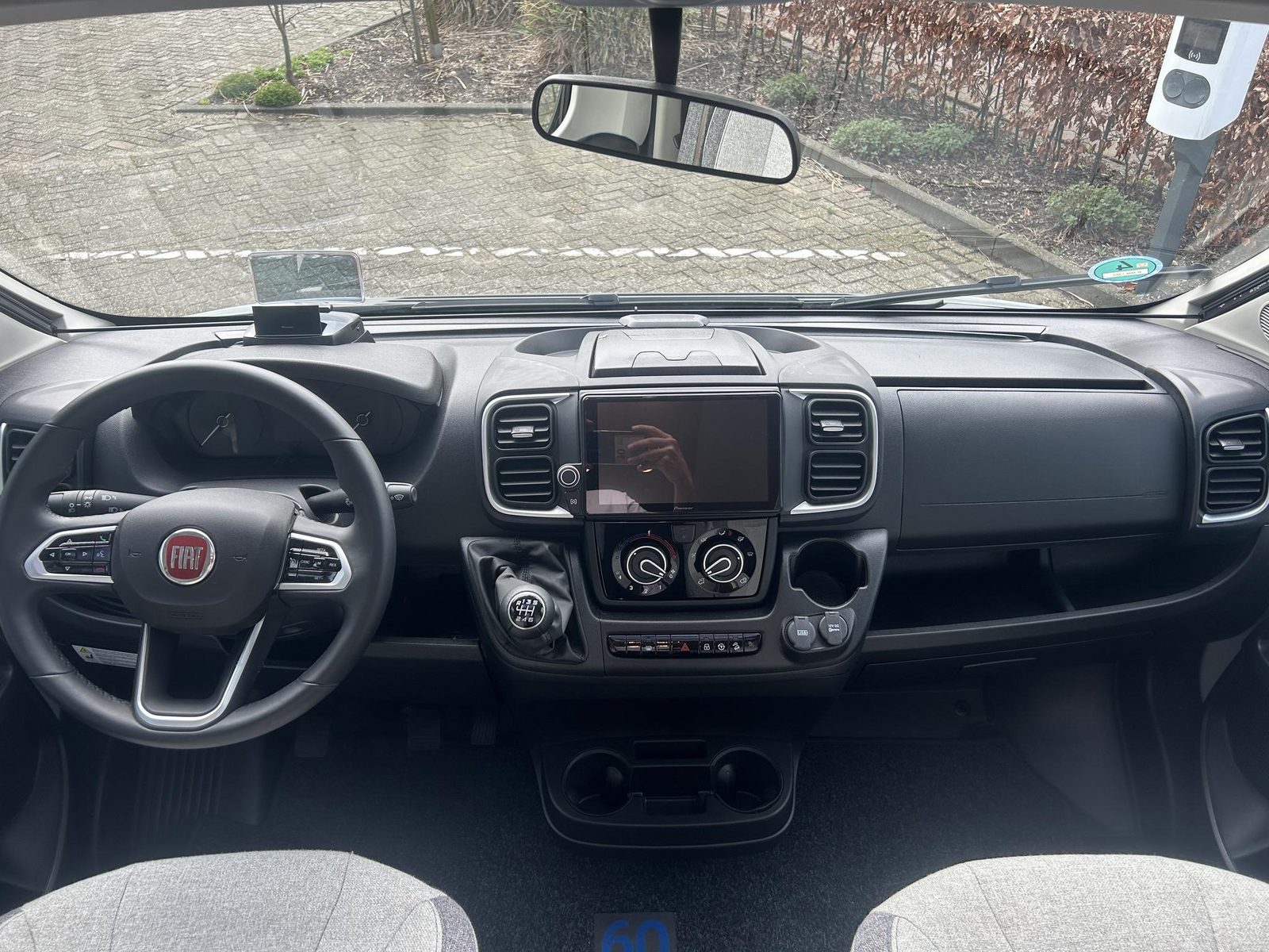 REH280 -  Knaus Sky Wave 650 MEG