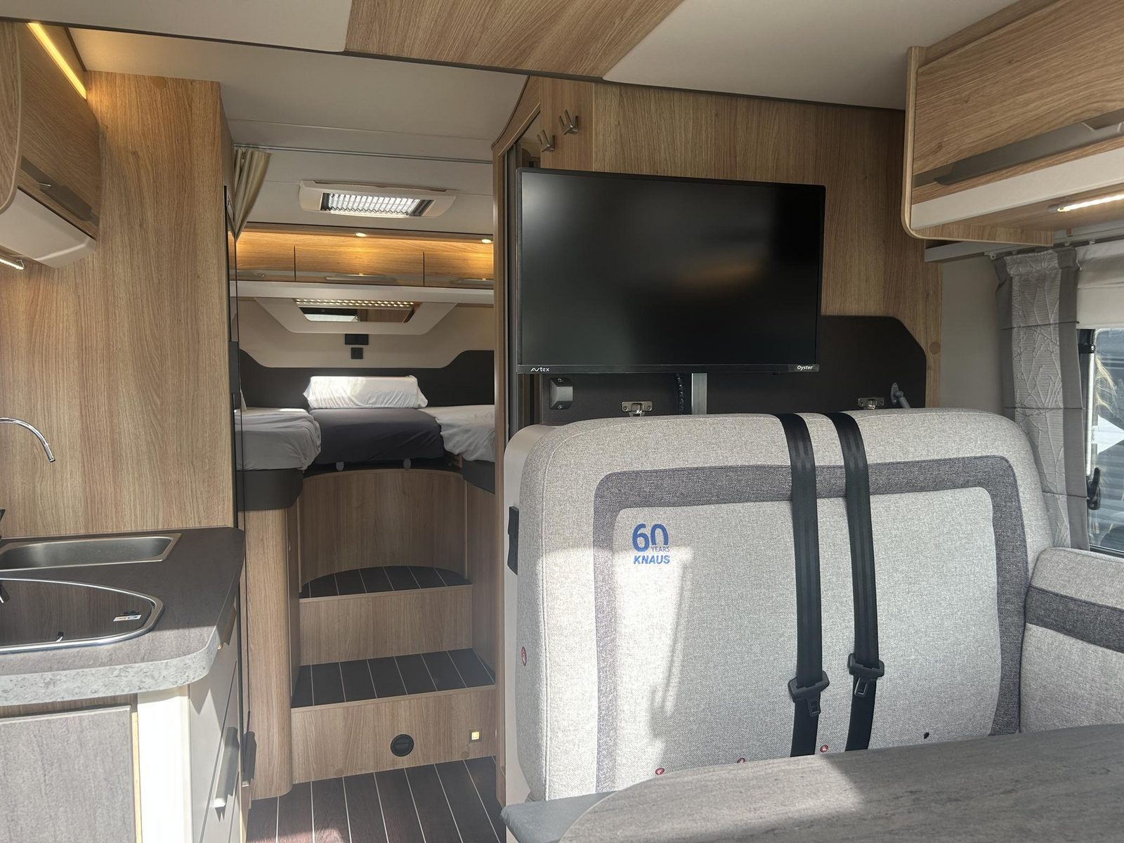 REH280 -  Knaus Sky Wave 650 MEG