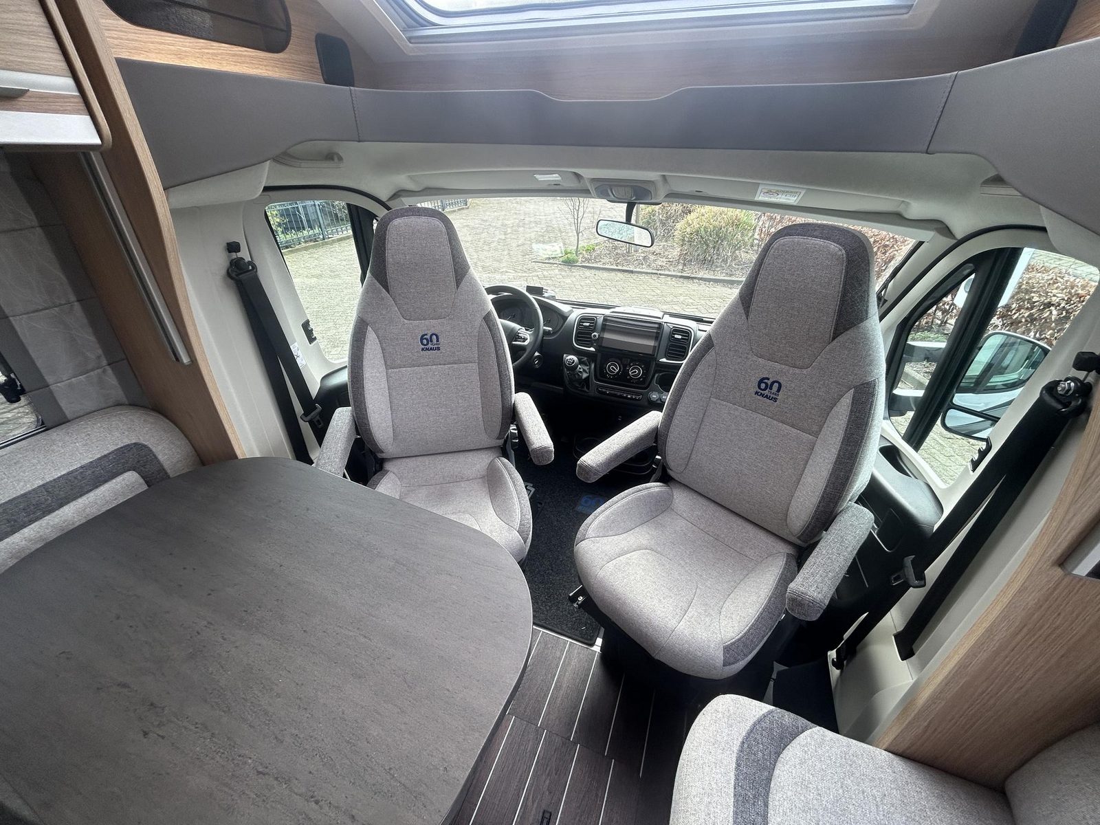 REH380 -  Knaus Sky Wave 650 MEG