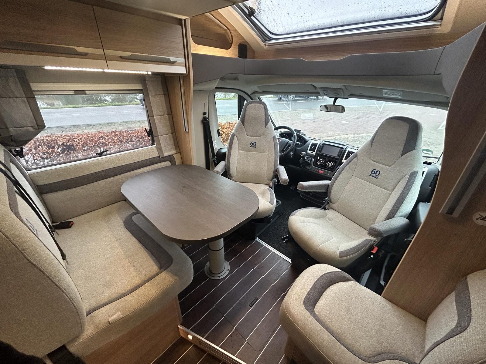 REH252 Sky Wave 650 MEG