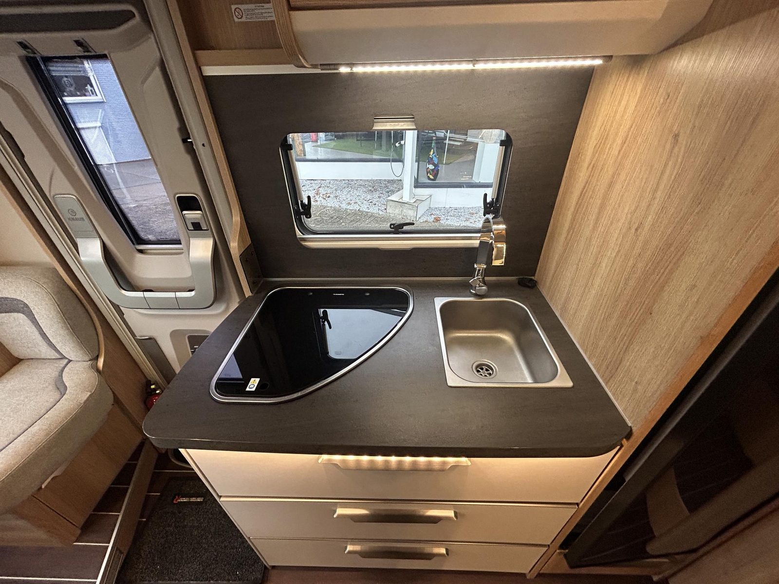 REH252 Sky Wave 650 MEG