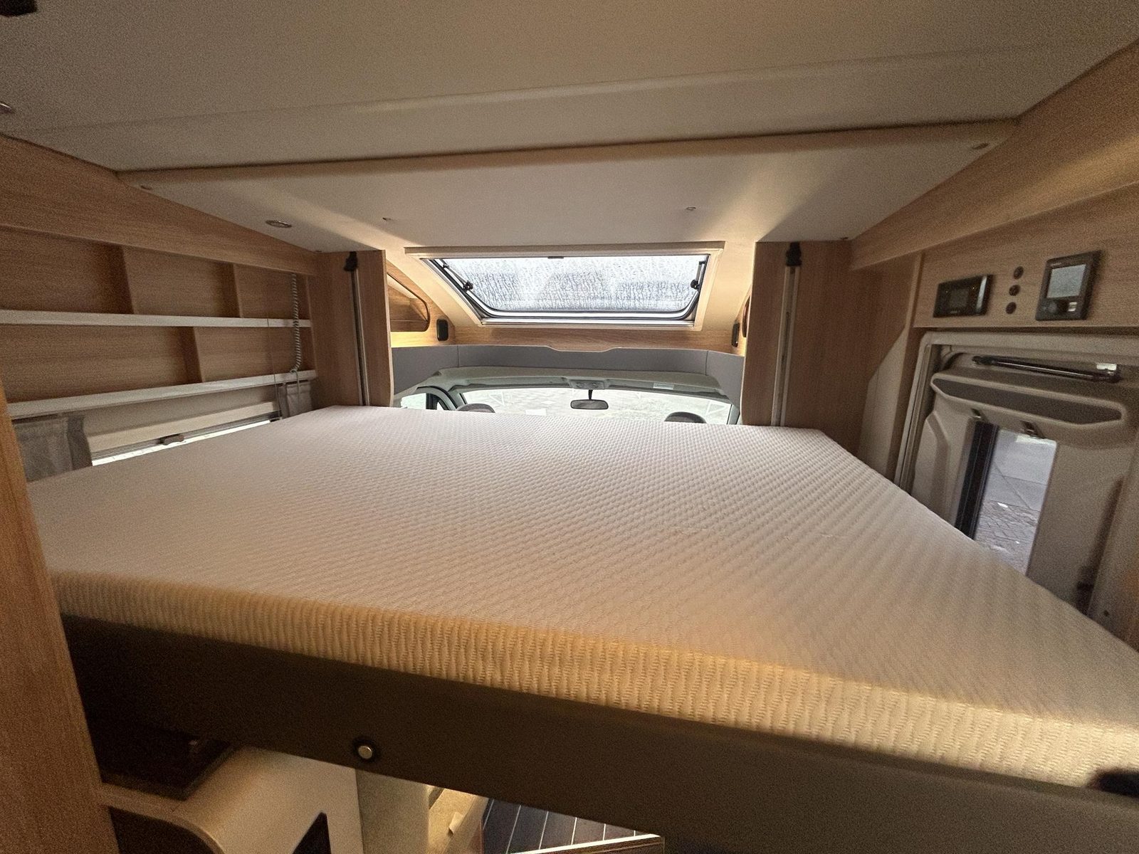 REH252 Sky Wave 650 MEG