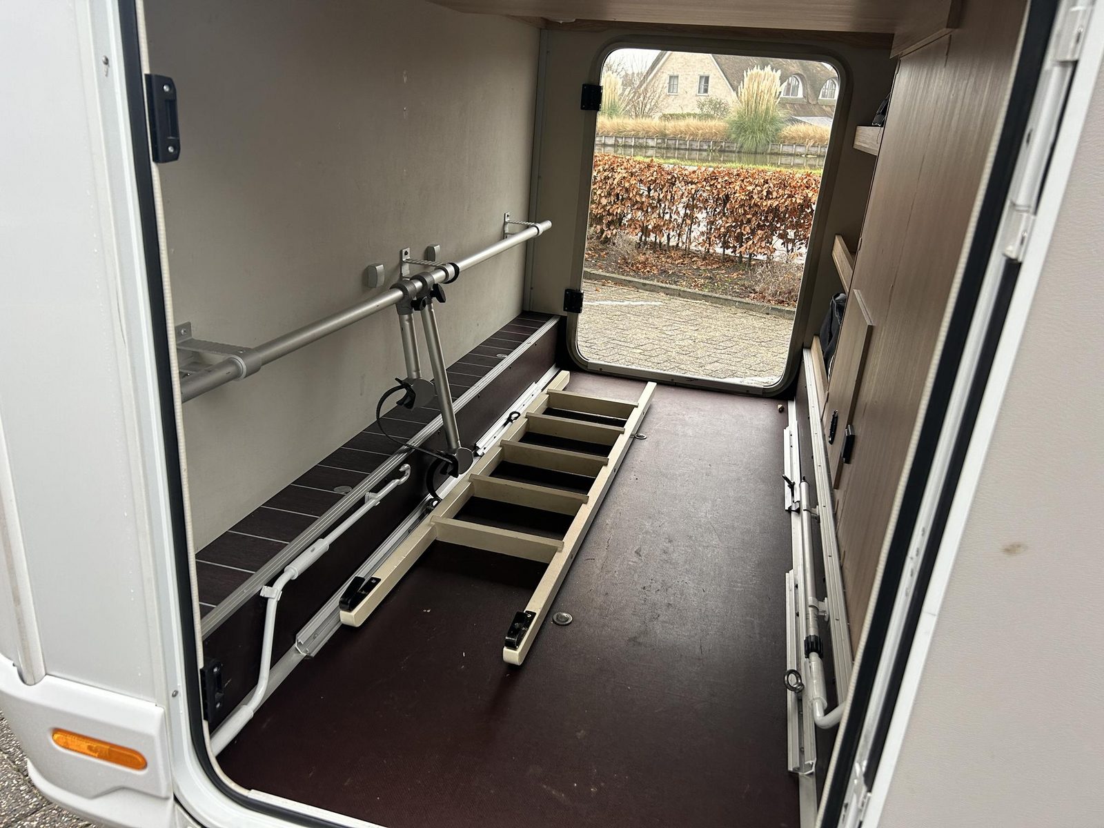 REH252 Sky Wave 650 MEG