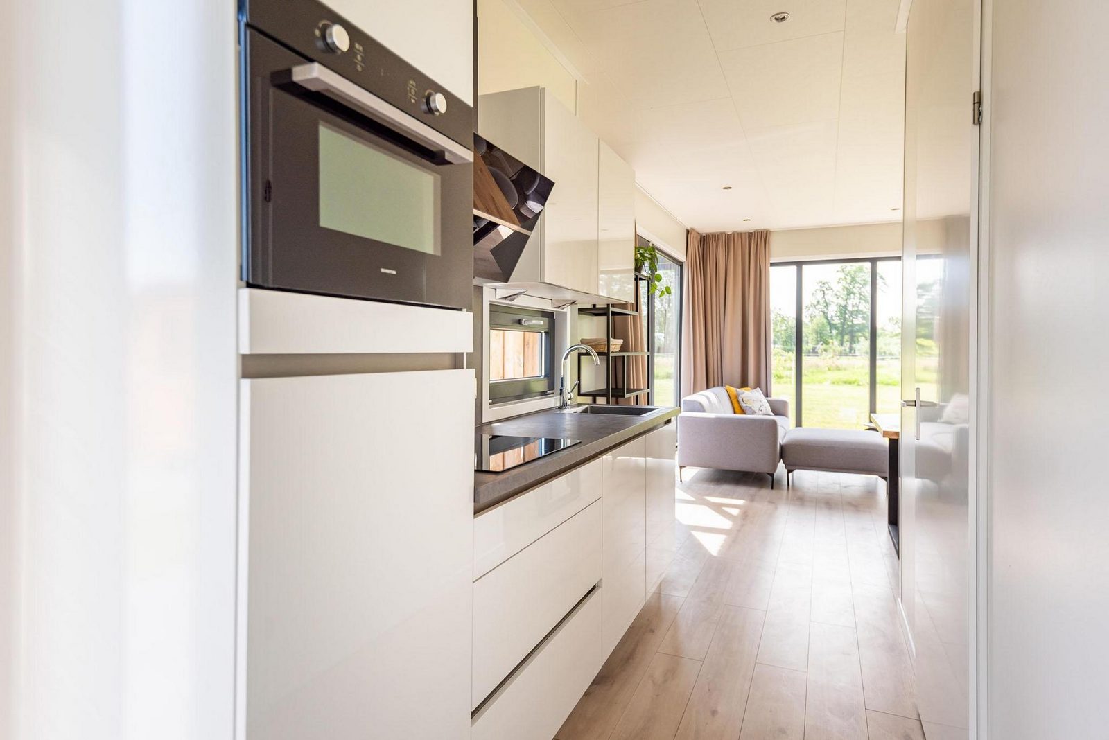 Waterlodge 6 Deluxe met sauna en hottub