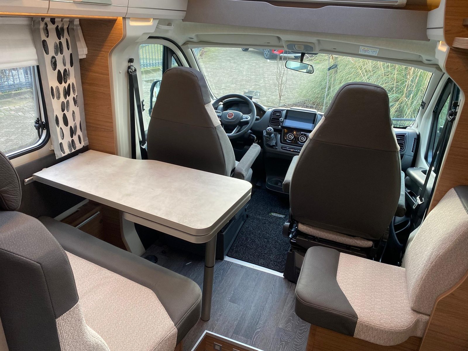 RCE312 - Knaus Van TI  650 MEG