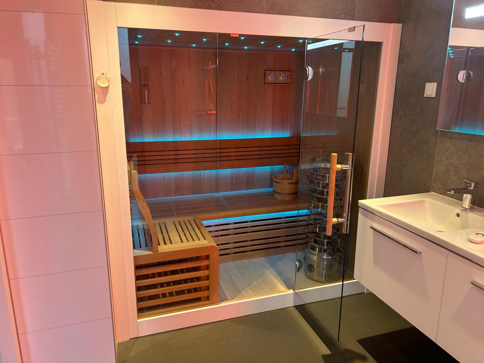 Waterlodge 2 Deluxe met sauna en hottub