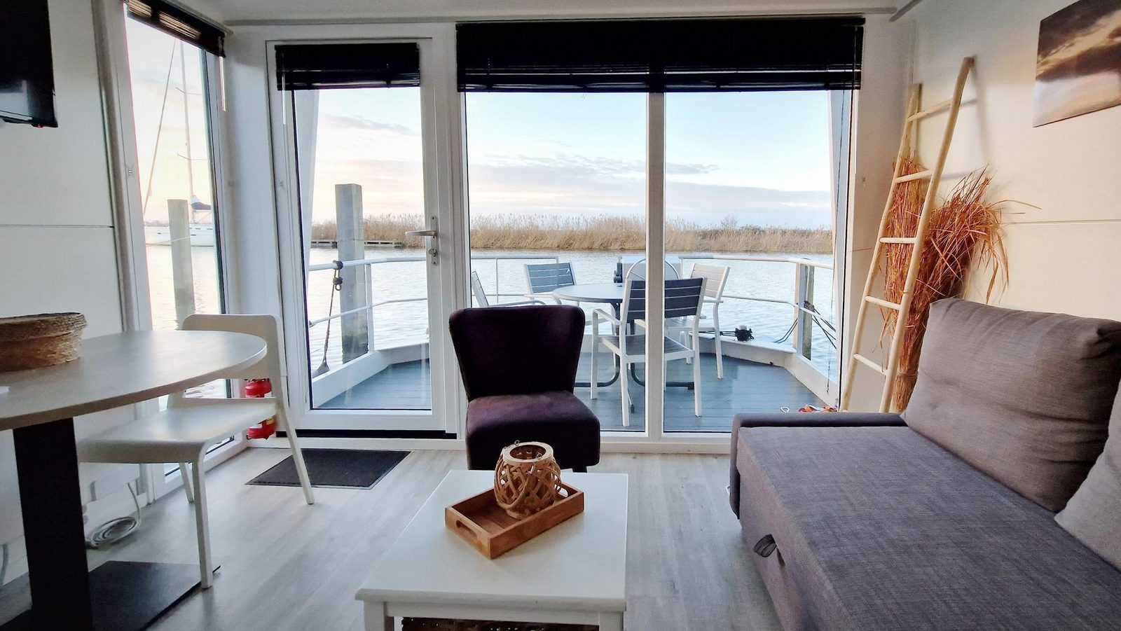 Havenlodge 4-6 pers Lelystad