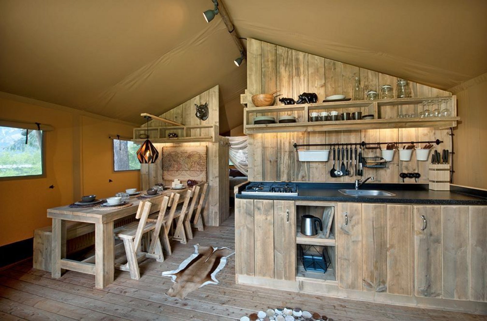 Safari-Lodge Rhino