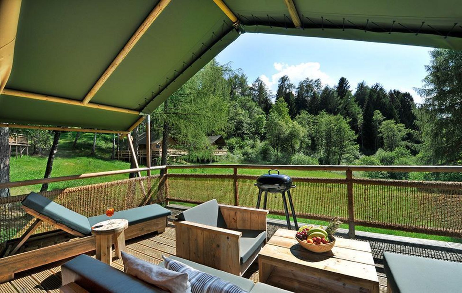 Safari-Lodge Rhino