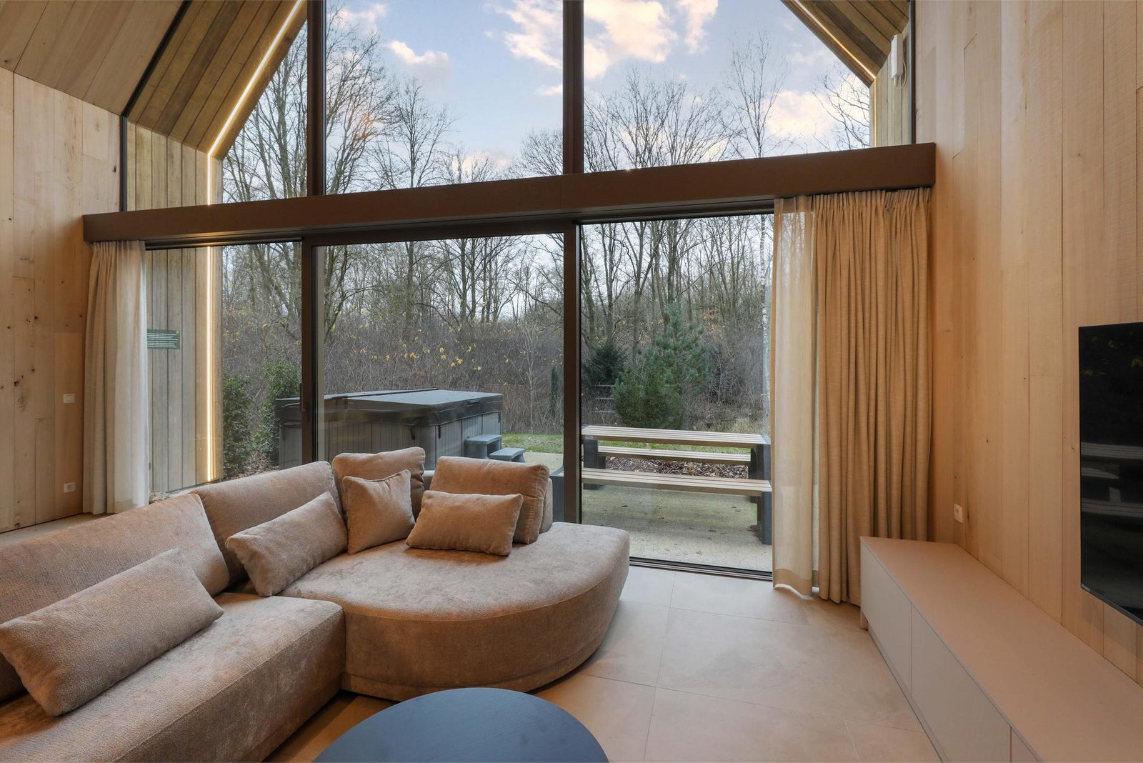 Lodge with Jacuzzi | 4 persons 