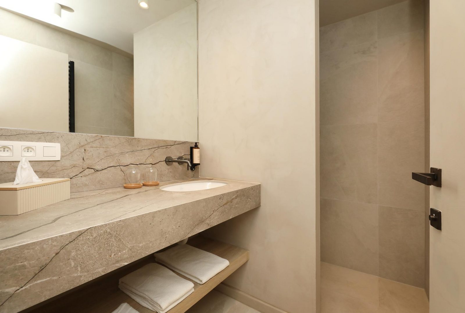 Lodge with Jacuzzi | 4 persons 