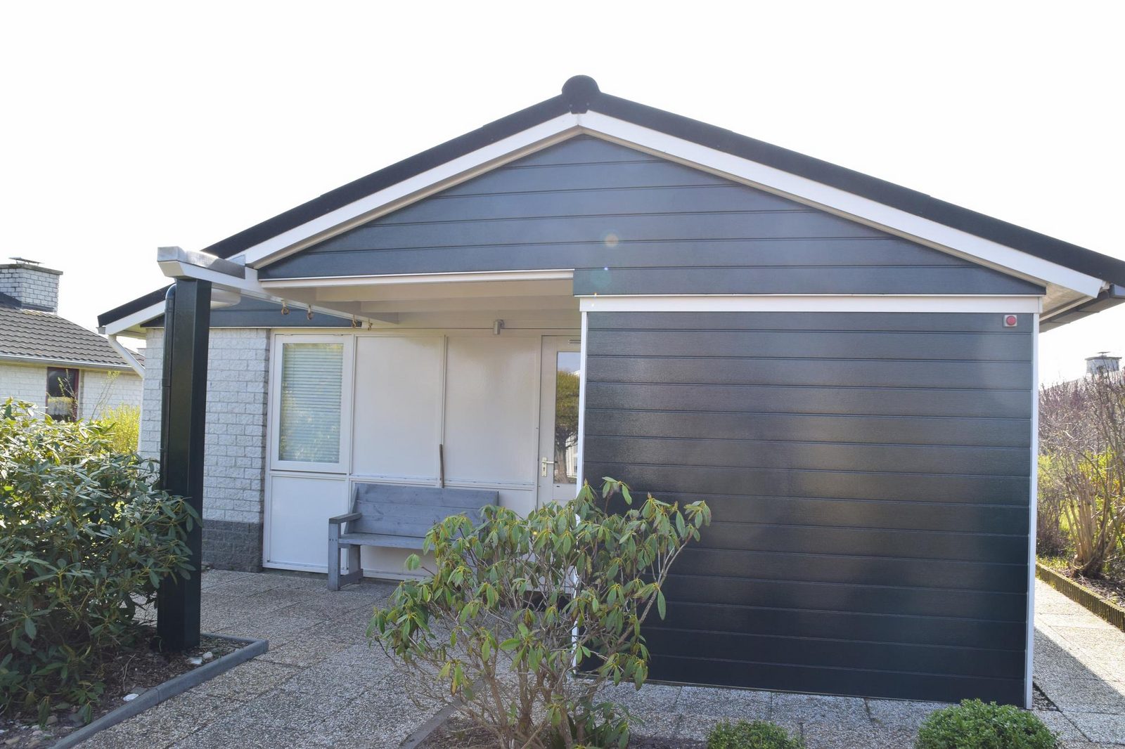 Bungalow 001