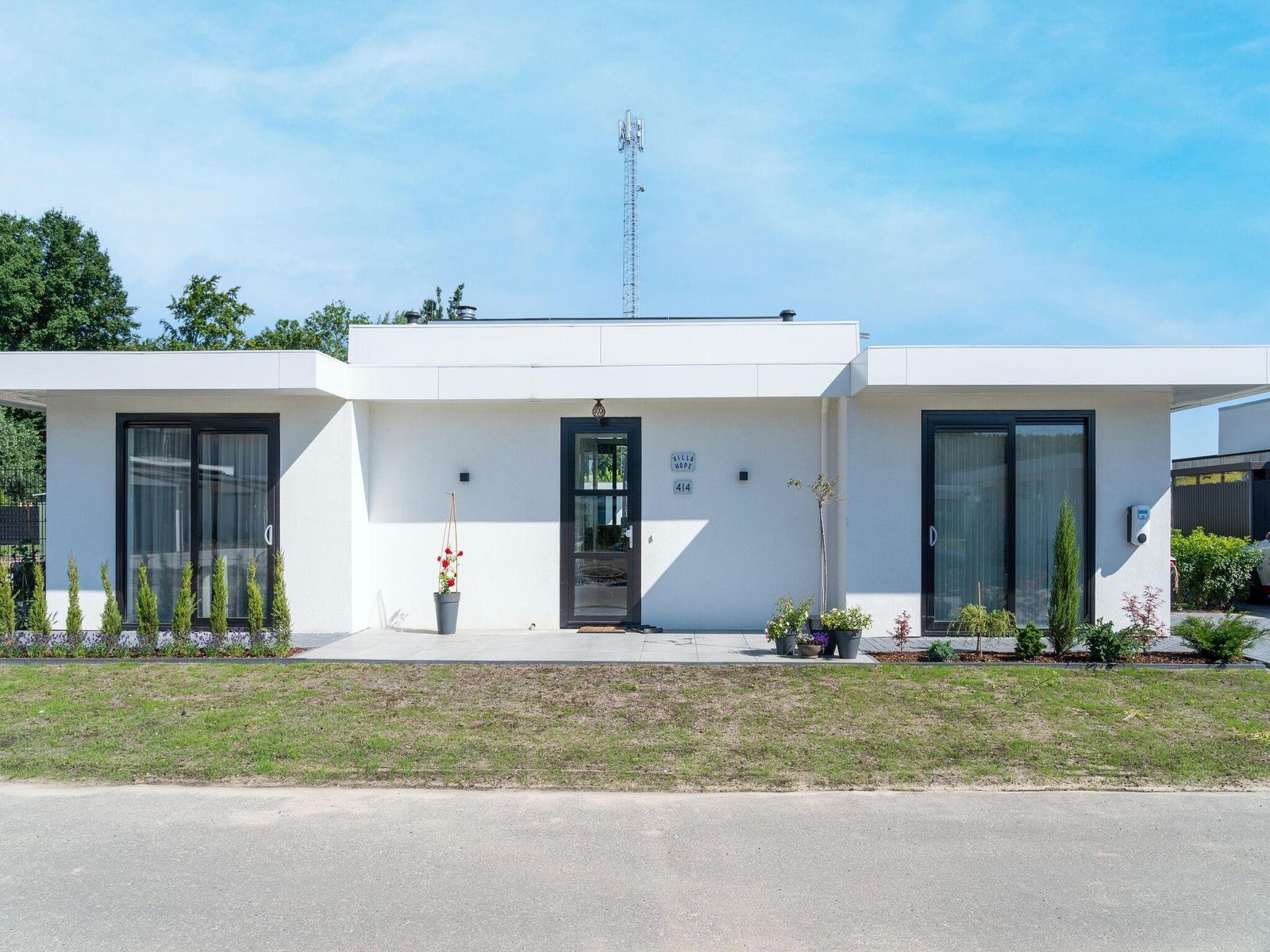 Bloem Nr. 414 | 6 Pers. Jacuzzi